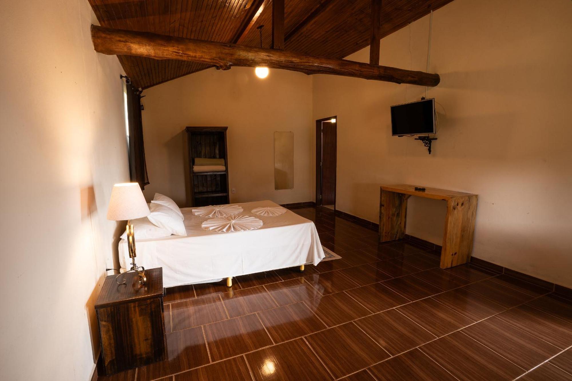Hotel Alpha Ville Chales Conceicao da Ibitipoca Ngoại thất bức ảnh