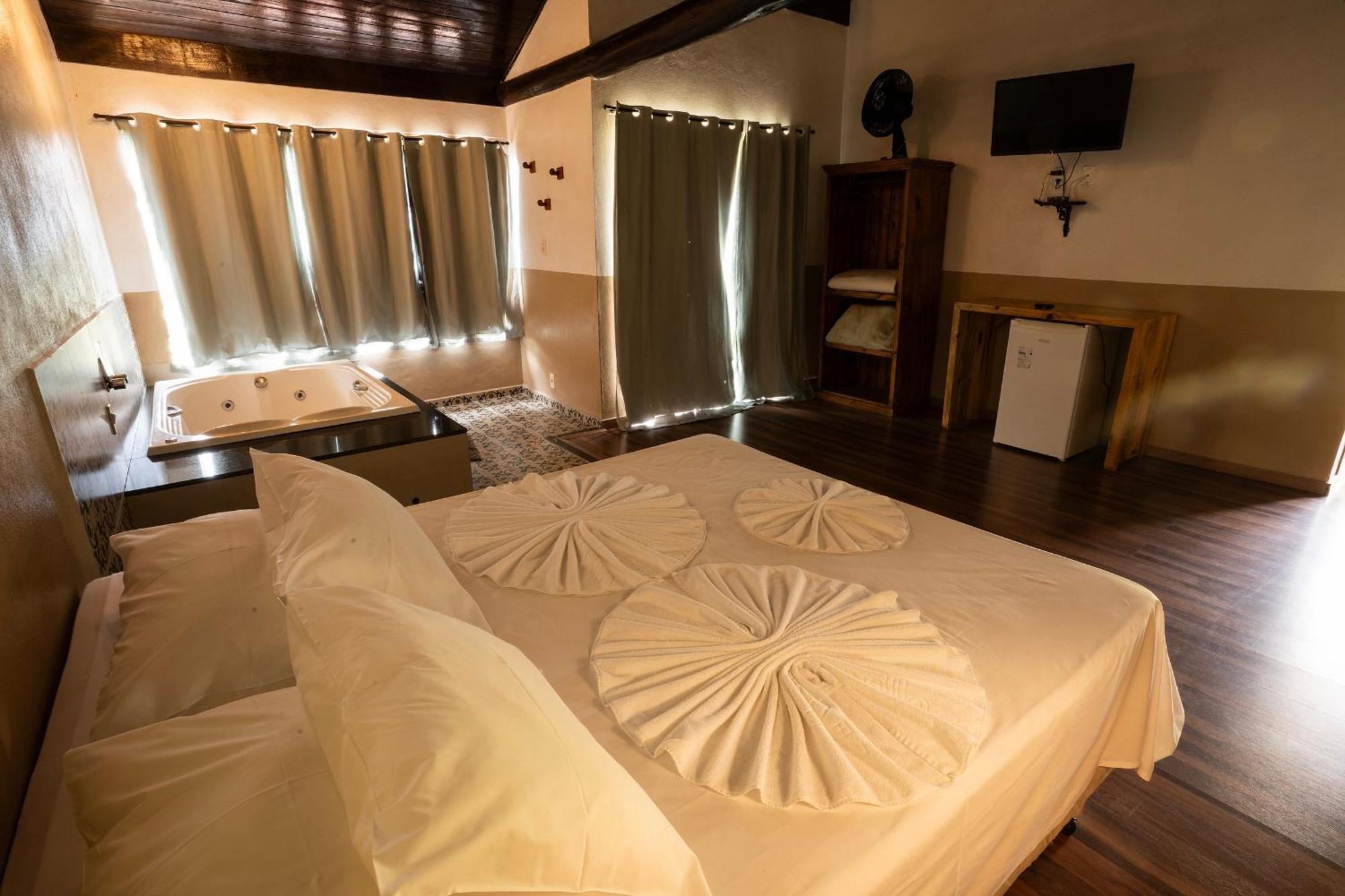 Hotel Alpha Ville Chales Conceicao da Ibitipoca Ngoại thất bức ảnh