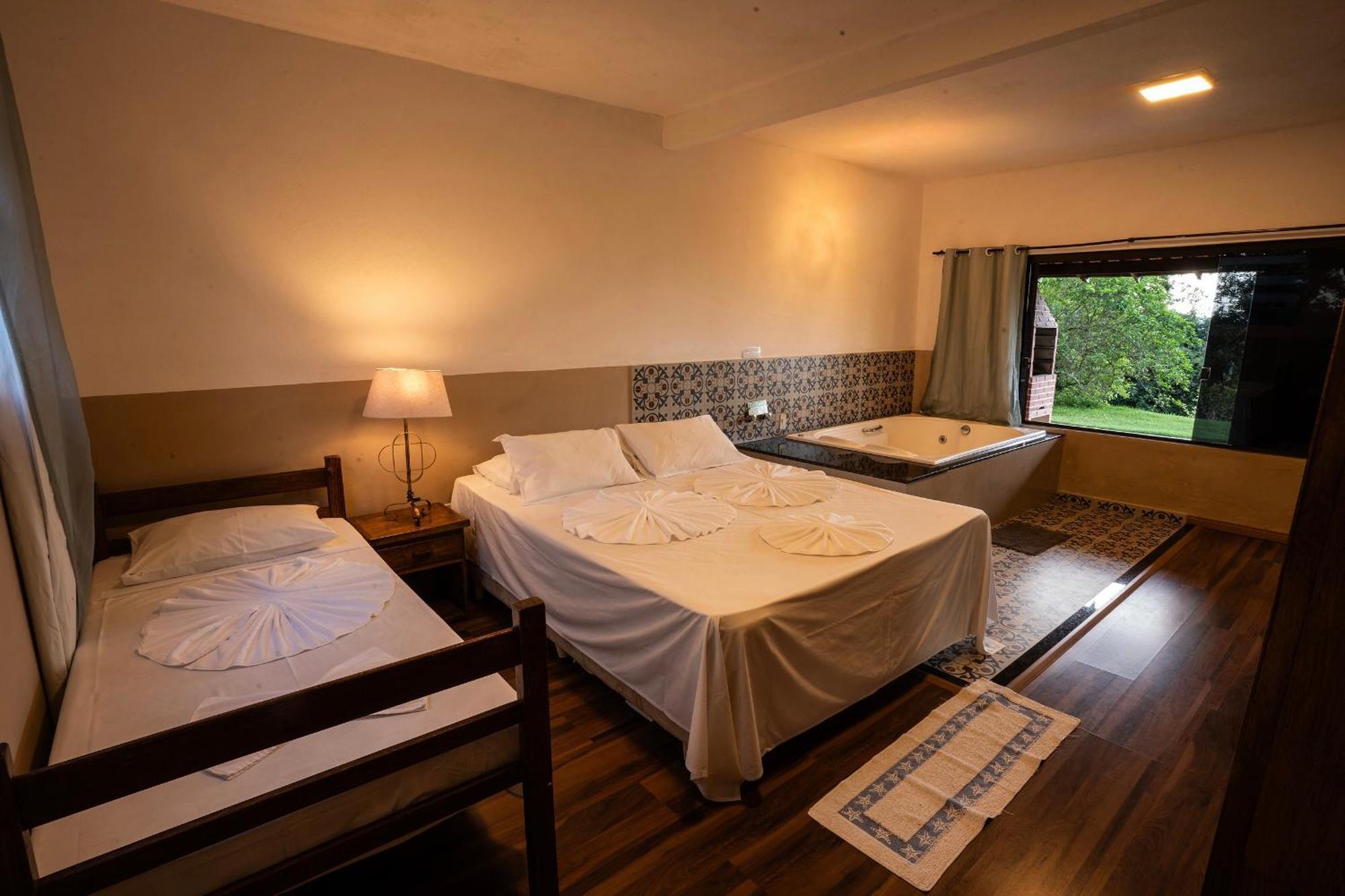 Hotel Alpha Ville Chales Conceicao da Ibitipoca Ngoại thất bức ảnh